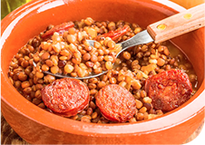 Cacerola de lentejas con chorizo colombiano